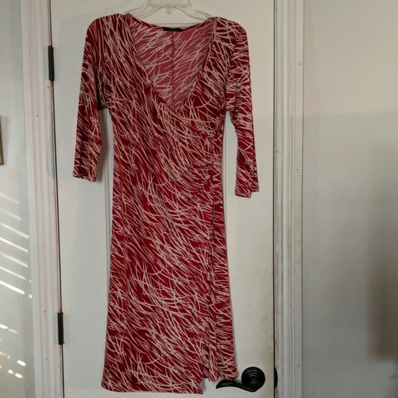 Dress - Picture 1 of 3